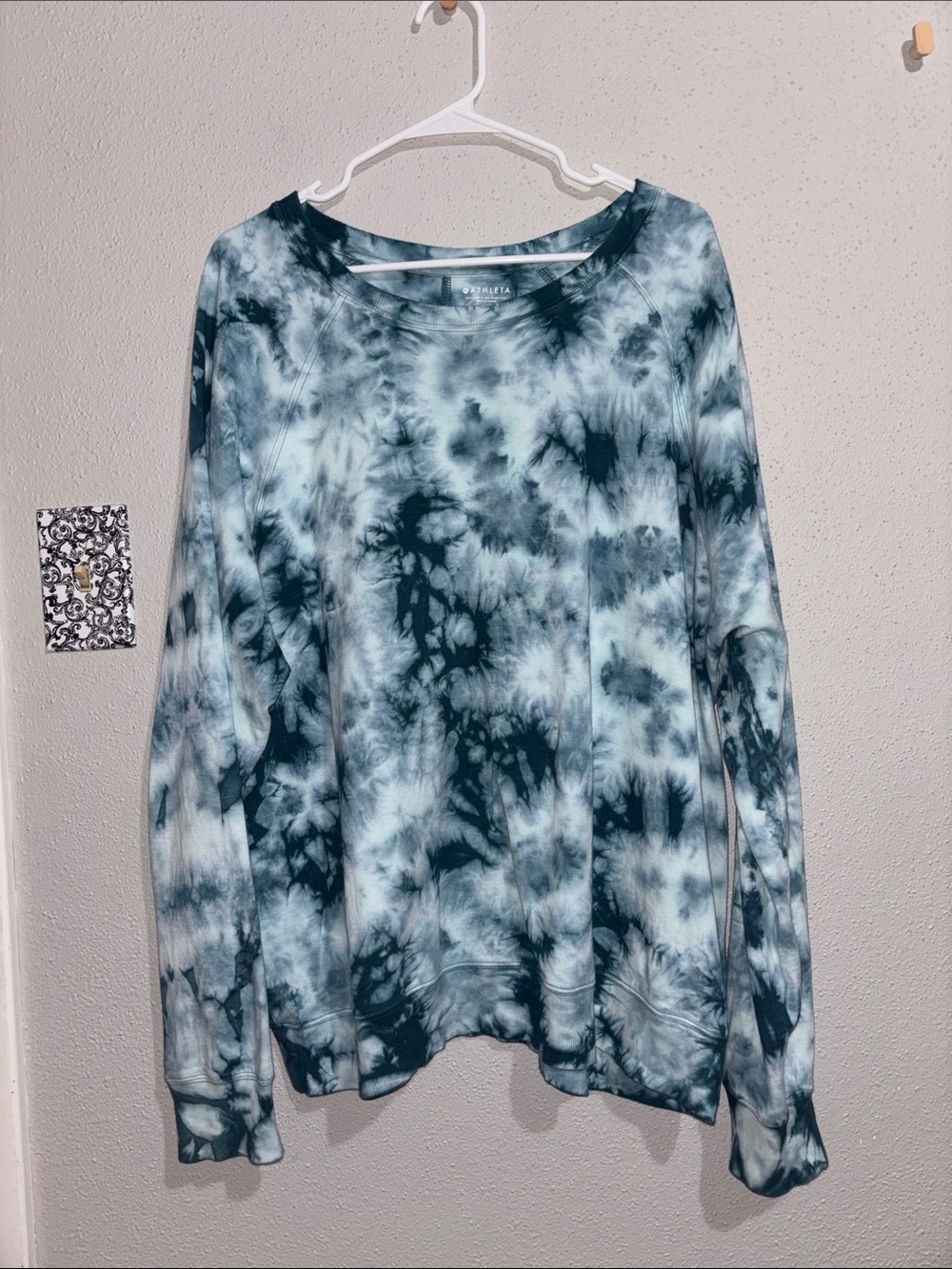 Athleta Sundown Tie-Dye Crew Neck Sweatshirt (size XLT)